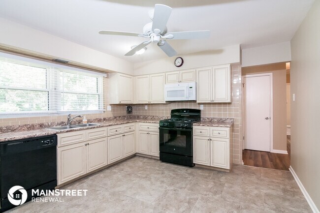 Foto del edificio - 1225 Lindsay Ln
