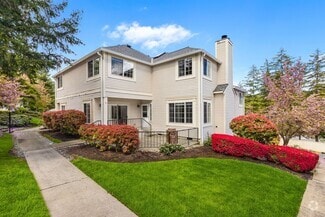 Building Photo - 10909 Avondale Rd NE