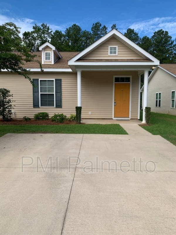 Primary Photo - 115-117 Fairview Park Dr