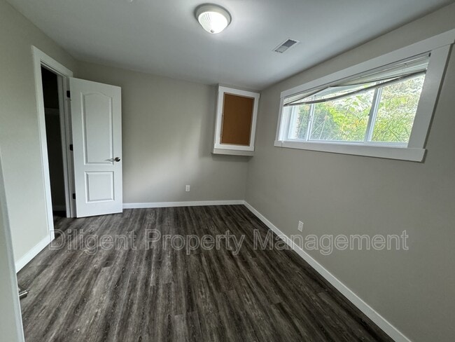 Building Photo - 1260 Pulpit Rd