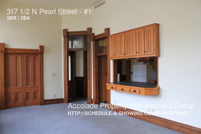 Building Photo - 408 1/2 N Pearl St