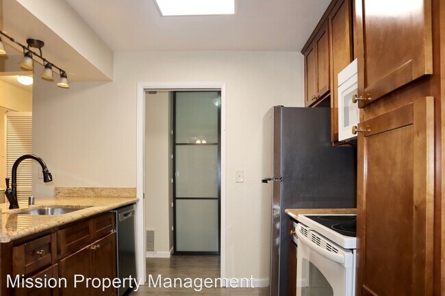 Building Photo - 2 br, 2 bath House - 40425 Chapel Way Unit...