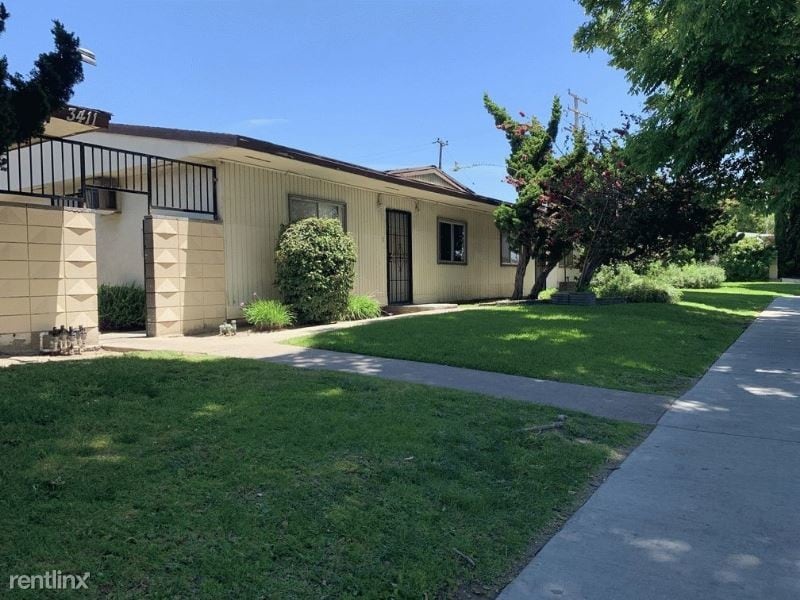 Primary Photo - 3411 W Orange Ave