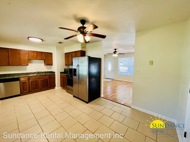 Building Photo - 3 br, 2 bath House - 323 23rd Street