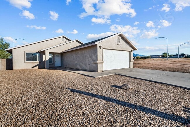 Building Photo - PERFECT CUL-DE-SAC HOME