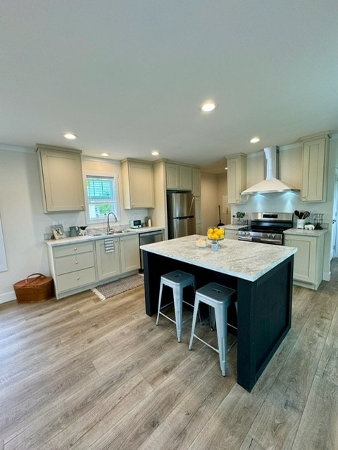 Kitchen with island - 1601 Hiddenview Dr