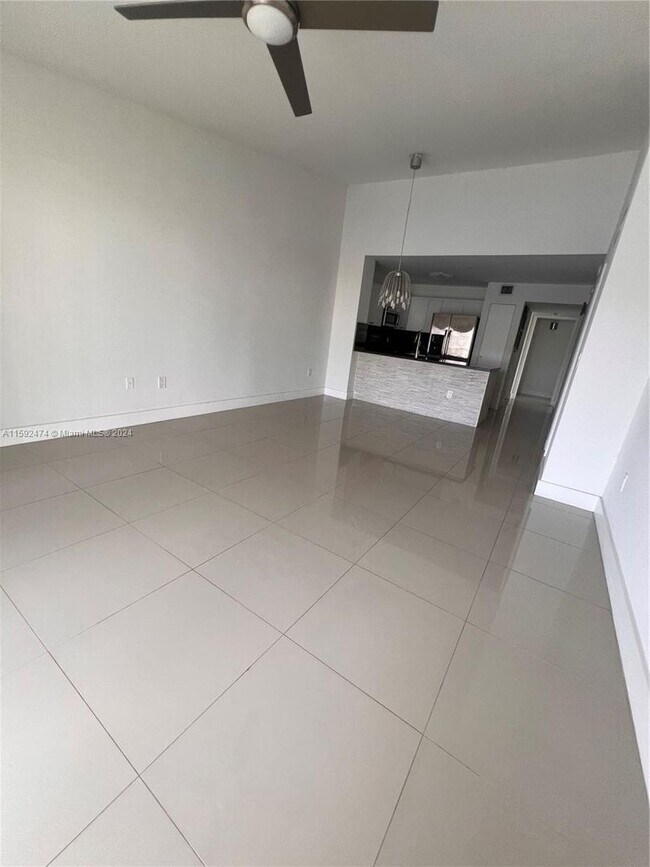 Building Photo - 4370 NW 107th Avenue 202, Doral, FL 33178