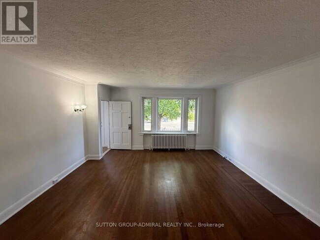 Photo du bâtiment - 976 Avenue Rd