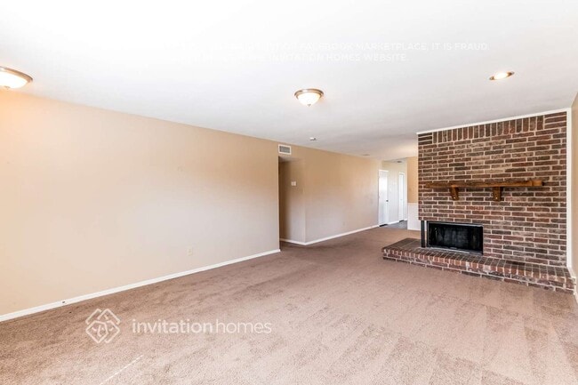 Foto del edificio - 1031 Bellflower Dr