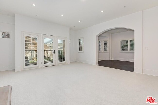 Foto del edificio - 133 S Spalding Dr