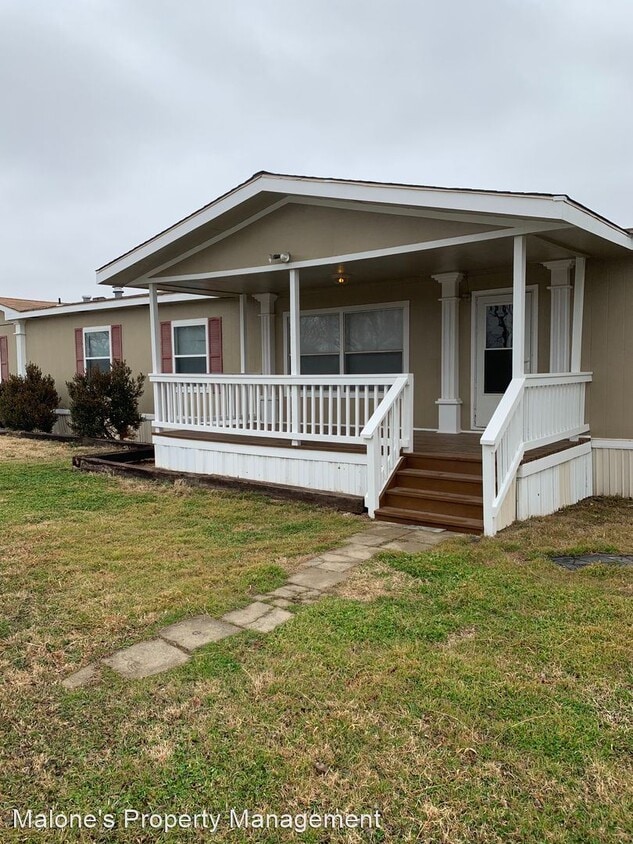 Primary Photo - 4 br, 2 bath House - 14705 Drummond Road