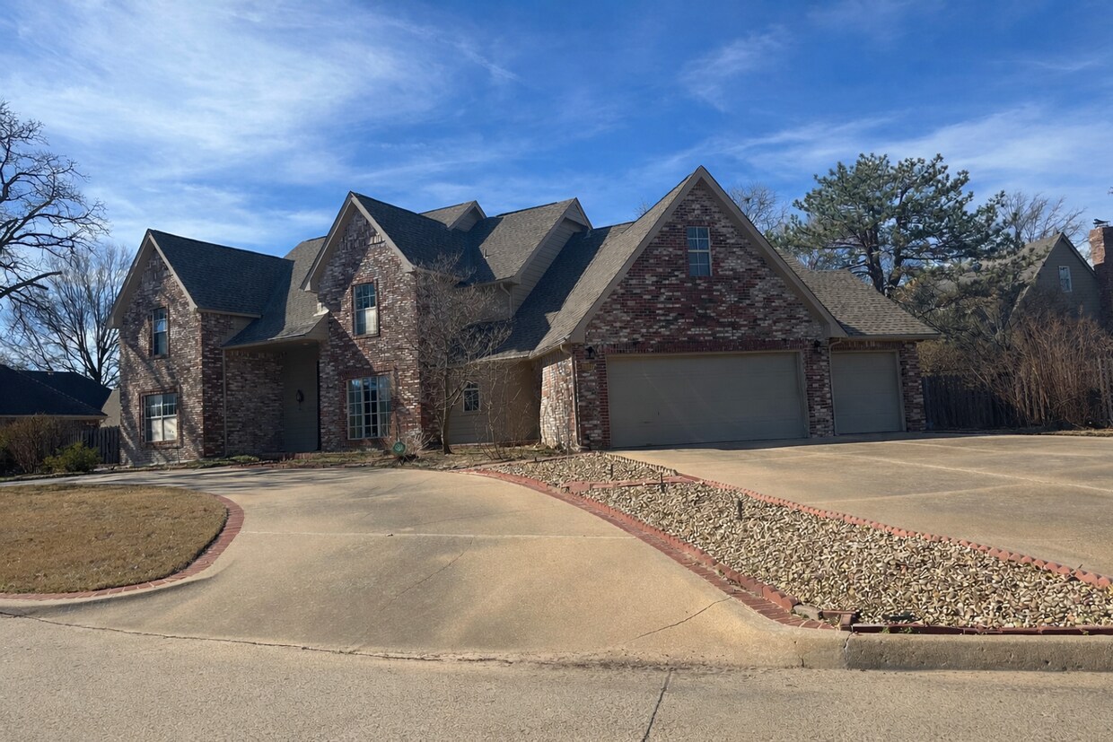 Building Photo - New Construction | 5 Bed | 4 Bath | 3,738 sqft