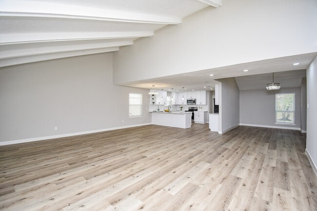 Building Photo - 2835 Colony Dr
