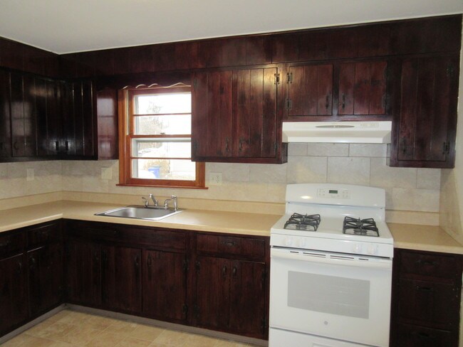 Building Photo - 26 Lownds Dr