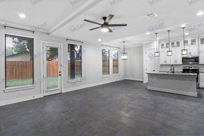 Foto del edificio - Lovely 4/3.5 in Dallas!!