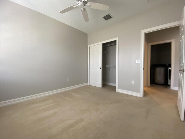 Building Photo - 1649 Lake Baldwin Ln