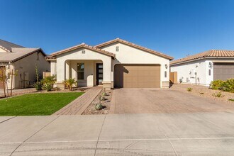Building Photo - 6894 W Spur Dr