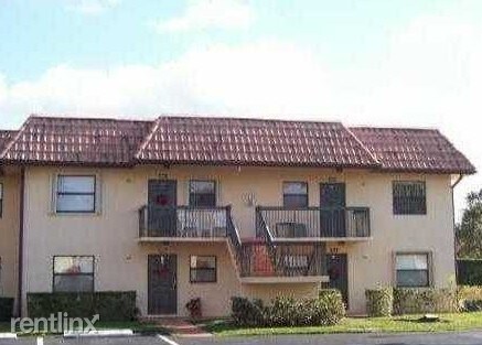 Primary Photo - 10492 NW 10th St