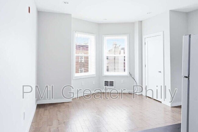 Foto del edificio - 332 N 62nd St
