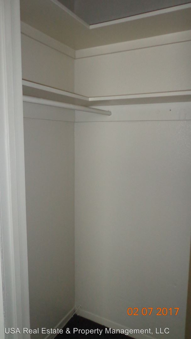 Building Photo - 1111 E Cochise St