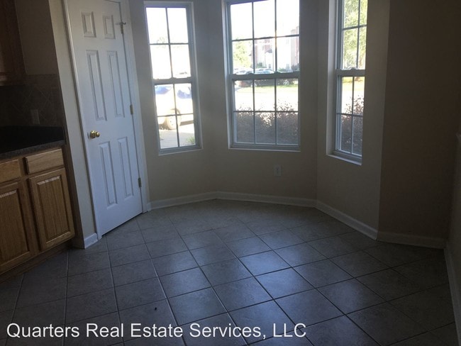 Building Photo - 1604 Olivers Crossing Cir
