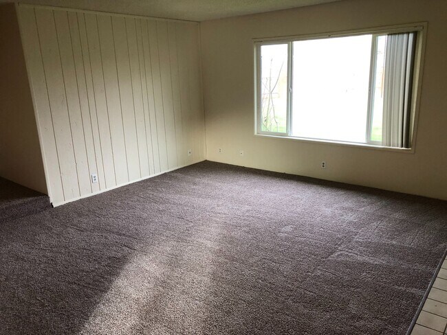 Foto del edificio - NW Eugene home in cul-de-sac with large yard!