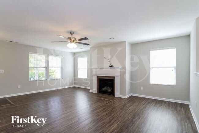 Building Photo - 726 Petree Farm Ln