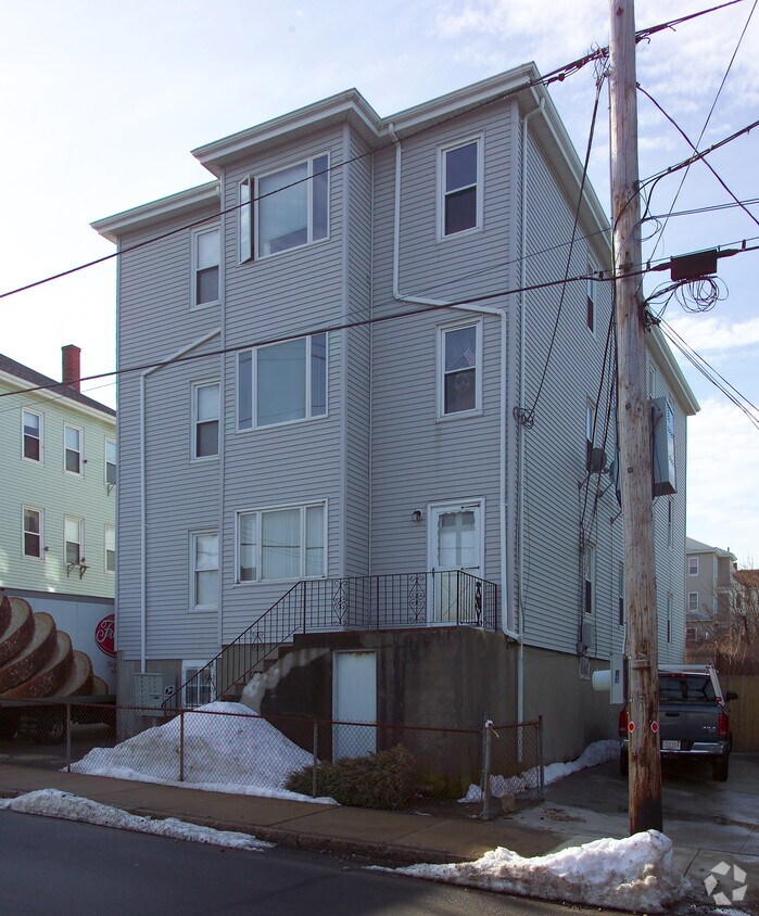 Building Photo - 57-67 William St