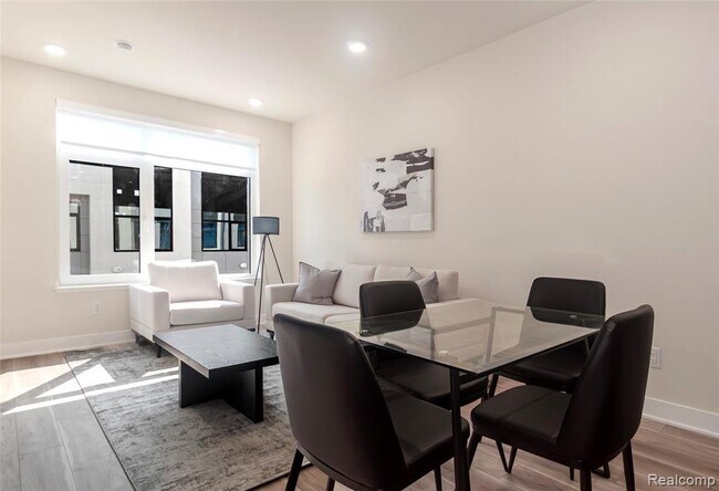 Foto del edificio - 1174 Smart Town Dr