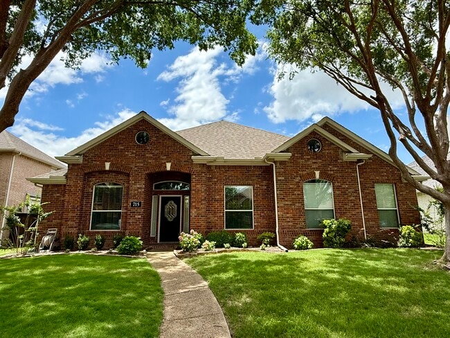 Photo - 715 Willow Ridge Ct House