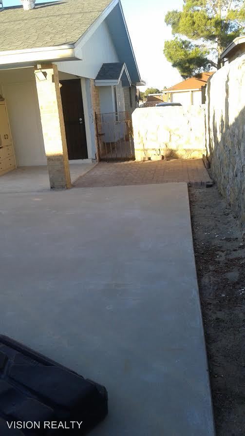 Building Photo - 11418 Rex Baxter Dr