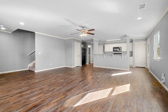 Building Photo - 1258 N Sicily Ln