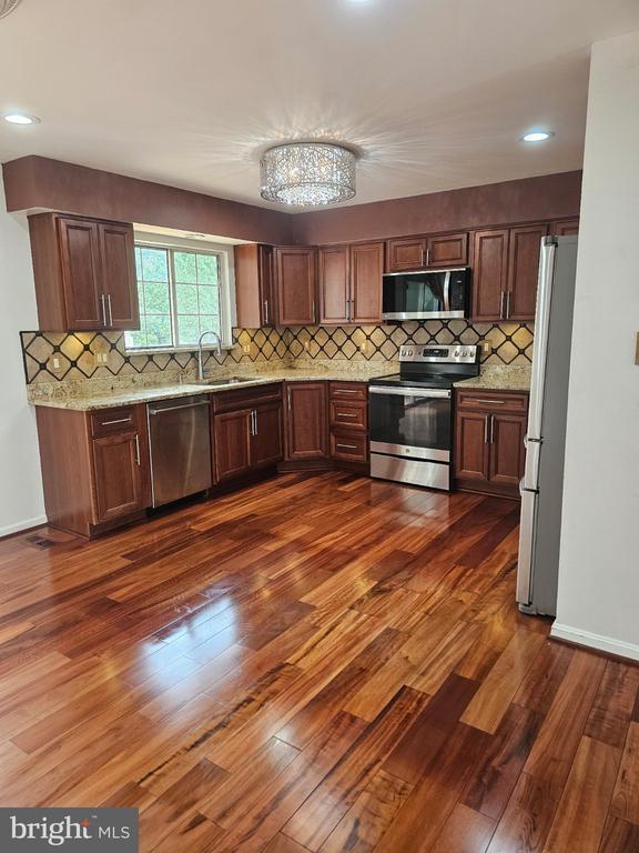 Building Photo - 5722 Belcher Farm Dr