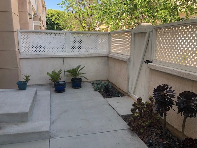 Foto del edificio - 5740 S Glennie Ln