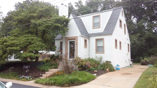 Foto del edificio - 2144 East Dr