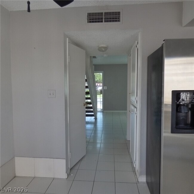 Foto del edificio - 4770 S Topaz St