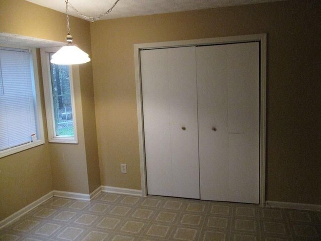 Building Photo - 2760 Blarney Way