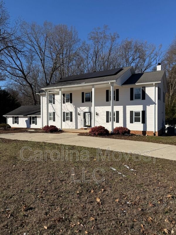 Building Photo - 121 Chipwood Ln