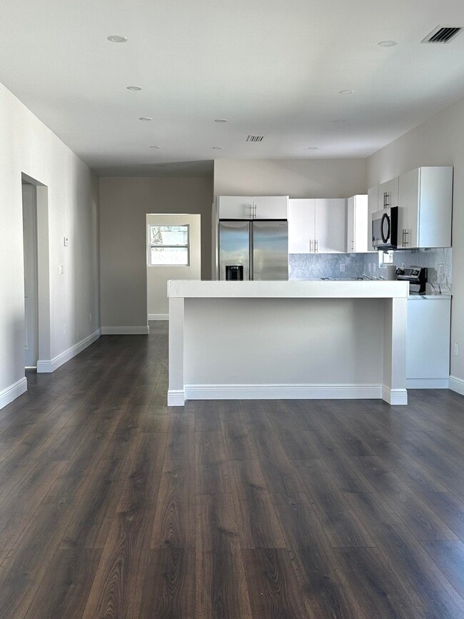 Building Photo - 4107 Virginia Terrace