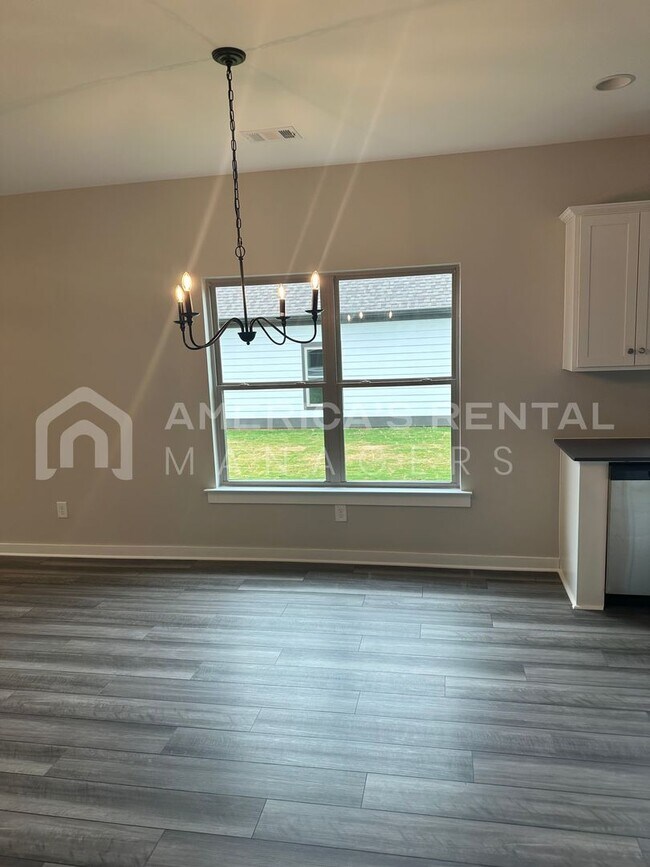 Foto del edificio - MOVE-IN SPECIAL!!! - Home for Rent in Tuscaloosa, AL!!! Available to view now!! - Sign a lease by...