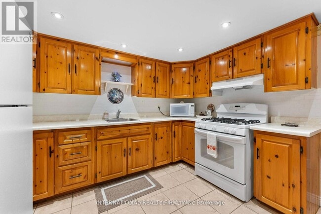 Building Photo - 46 Johnson Rd