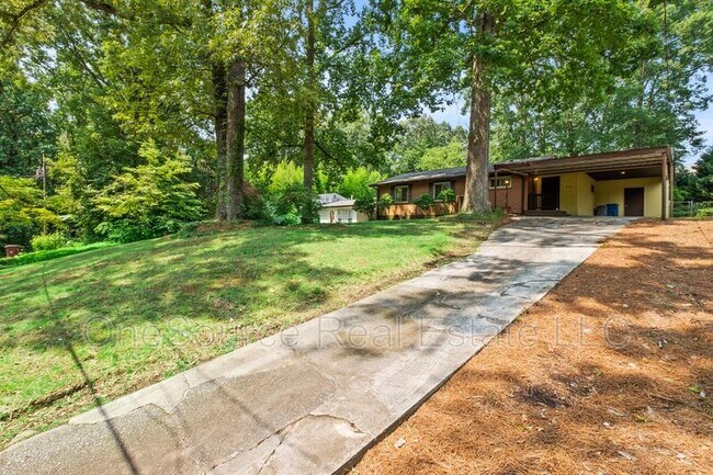 Foto del edificio - 5070 Crowe Dr SE