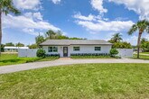 Foto principal - 204 W Whitney Dr