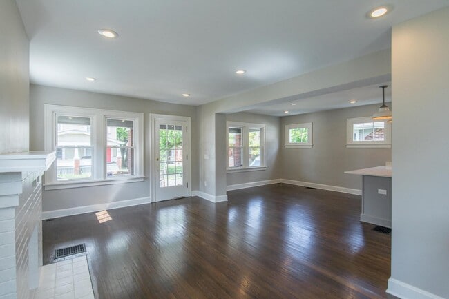 Building Photo - 778 S 17th St