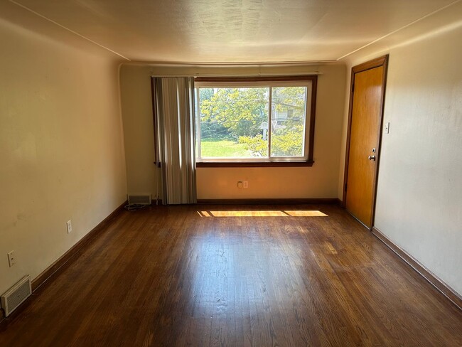 Foto del edificio - 26 W Boston Ave