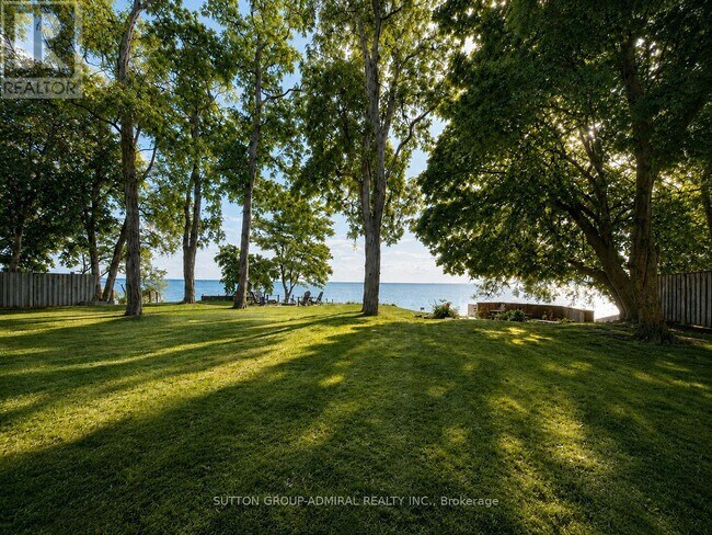 Photo du bâtiment - 3338 Lakeshore Rd W