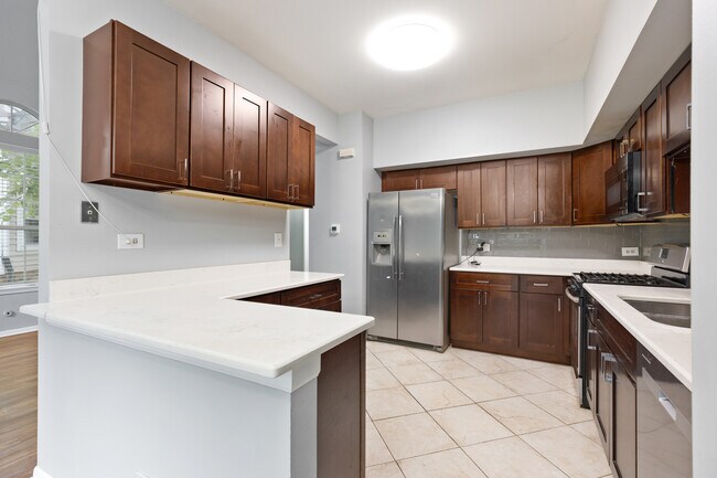 Foto del edificio - 1175 Regency Dr