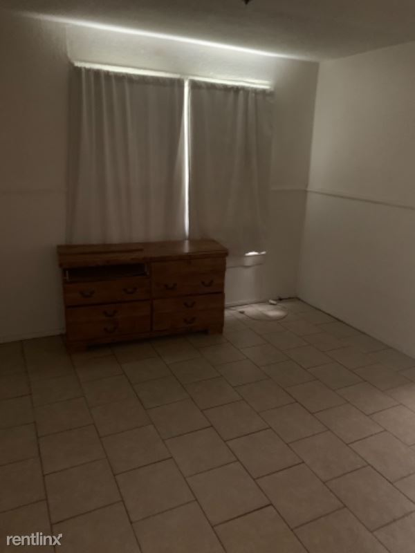 Foto del edificio - 3 br, 1 bath House - 1420 N Acadian Thruway