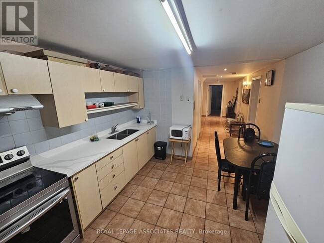 Building Photo - 54 Brantwood Dr