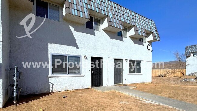 Foto del edificio - 22544 Sioux Rd